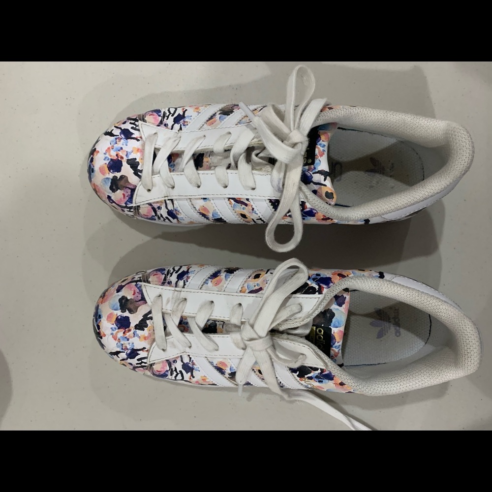 adidas floral shoes